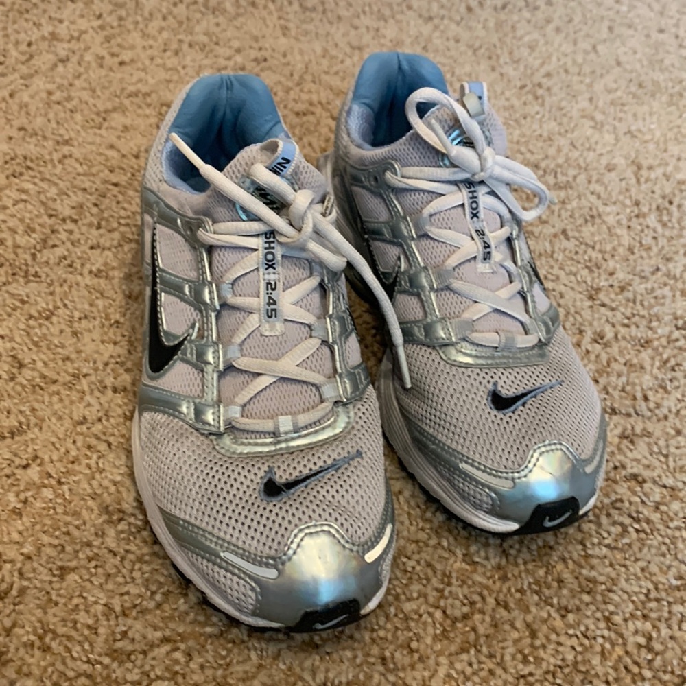 Nike Shox running shoes women’s Size 7